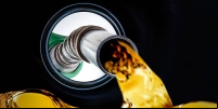 Alta do petróleo e do dólar aumenta defasagem dos preços da gasolina e do diesel praticados pela Petrobras