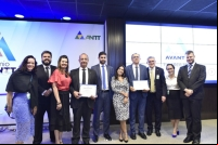 Presidente da CNT recebe medalha da ANTT por sua atuação em prol dos transportes