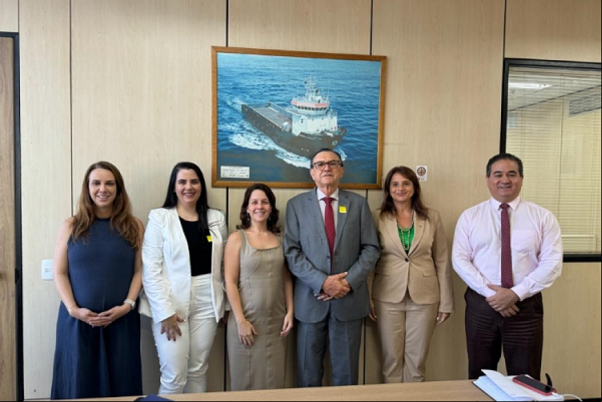 Concessão das hidrovias brasileiras é debatida pela CNT e pelo governo federal